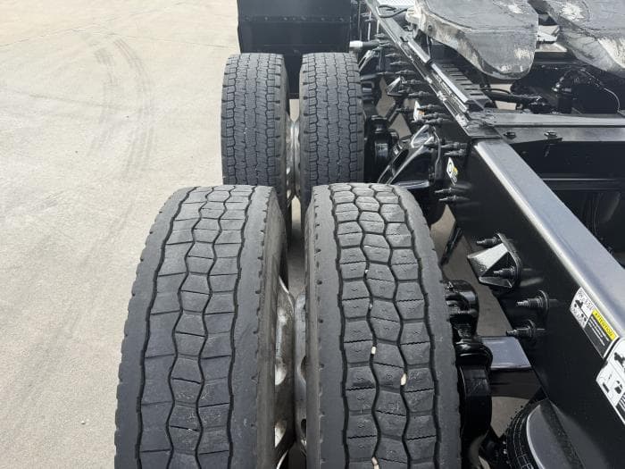 2021 Peterbilt 579 — photo 13