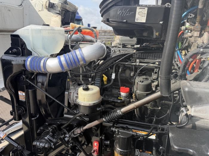 2021 Peterbilt 579 — photo 18
