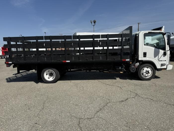 2025 Isuzu NRR in Fontana, CA — photo 5