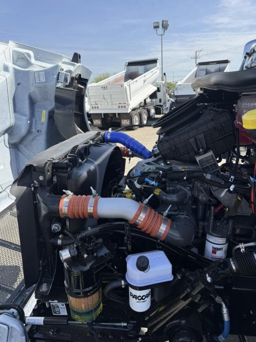 2027 Peterbilt 537 — photo 14