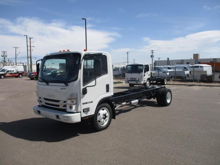 2026 Isuzu NQR — photo 9