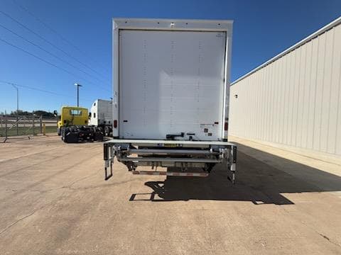2025 Peterbilt 536 — photo 6