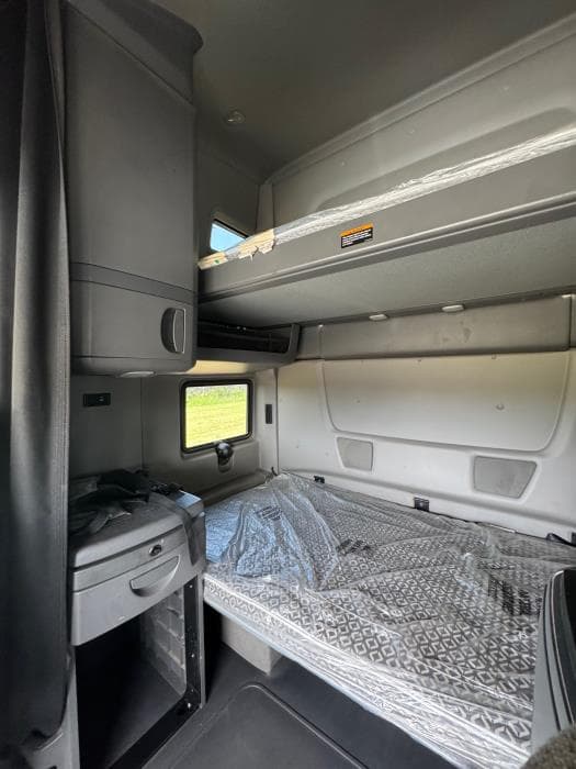 2021 International LT — photo 19