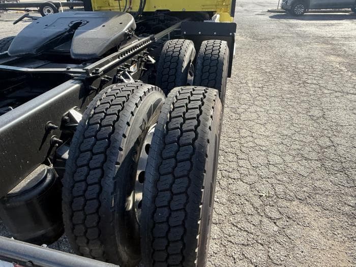 2021 Peterbilt 579 in Pontoon Beach, IL — photo 8