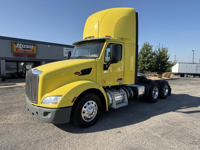 2021 Peterbilt 579 in St. Peters, MO — photo 3