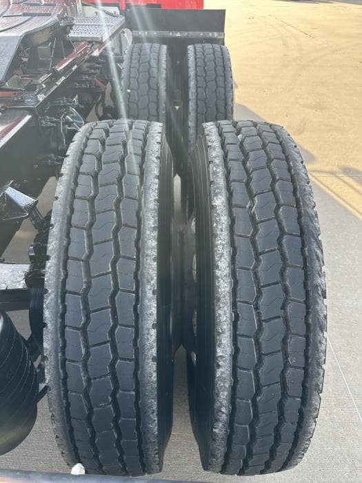 2022 Peterbilt 389 — photo 13