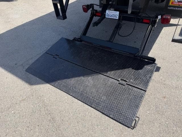 2020 Peterbilt 337 — photo 10