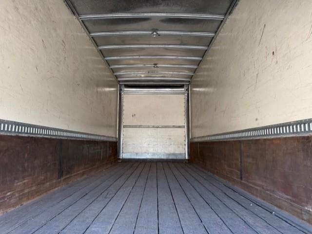 2020 Peterbilt 337 — photo 11