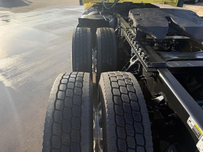2023 Peterbilt 579 — photo 13