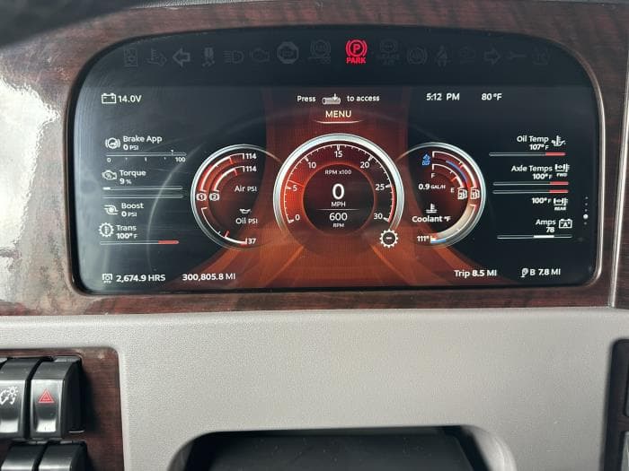 2023 Peterbilt 389 — photo 8