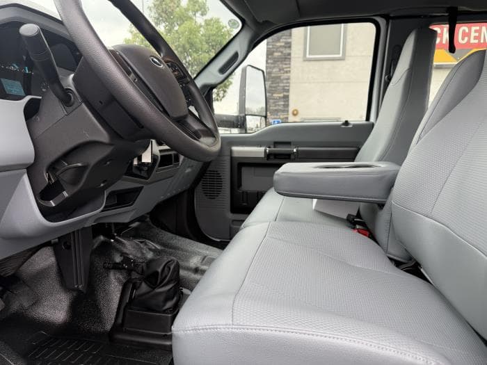2027 Ford F-750 — photo 13