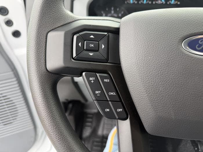 2027 Ford F-750 — photo 18