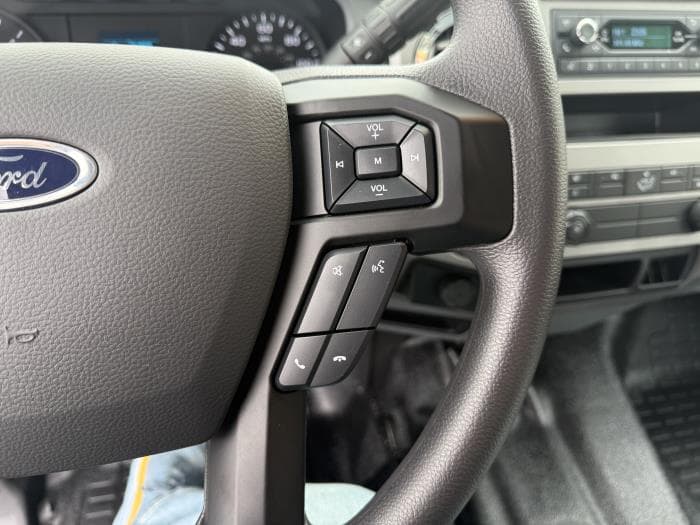 2027 Ford F-750 — photo 17
