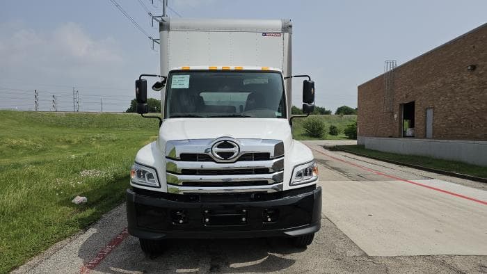 2025 Hino L6 in Dallas, TX — photo 2