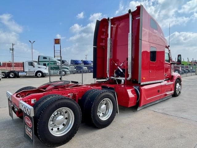 2026 Peterbilt 579 in Tulsa, OK — photo 8