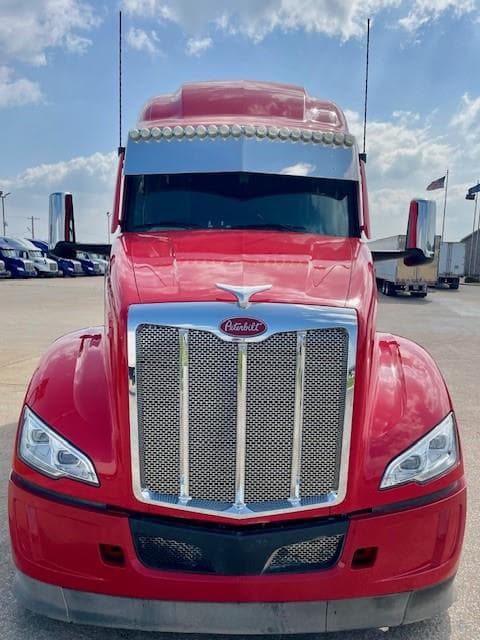 2026 Peterbilt 579 in Tulsa, OK — photo 9