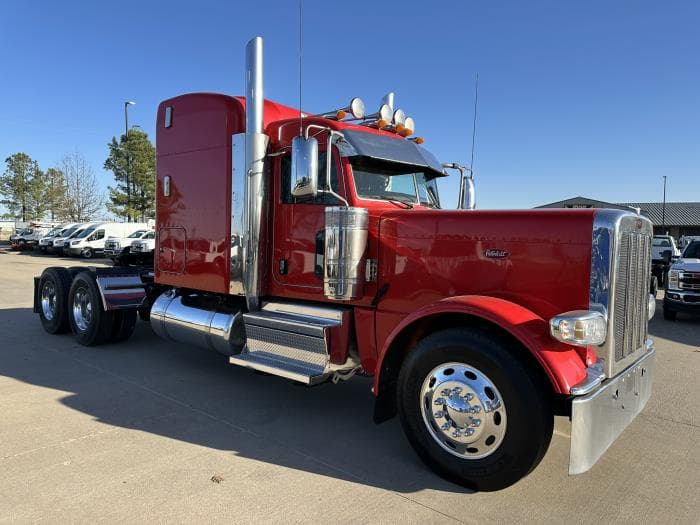 2022 Peterbilt 389 — photo 3