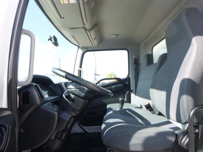 2020 Hino 268 — photo 15