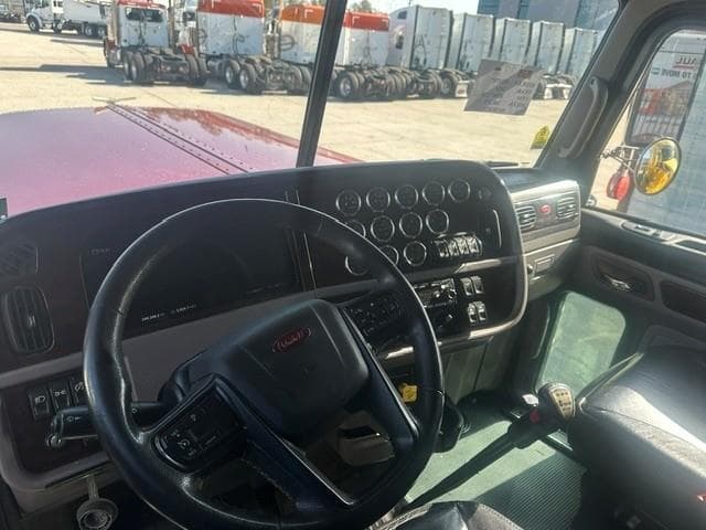 2024 Peterbilt 389 — photo 10