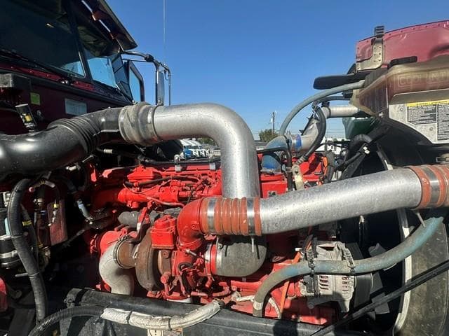 2024 Peterbilt 389 — photo 18