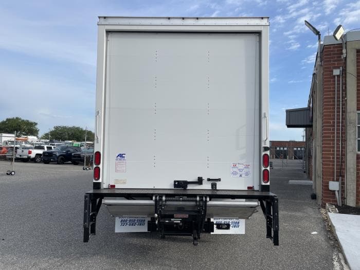 2025 Isuzu NRR in Orlando, FL — photo 5