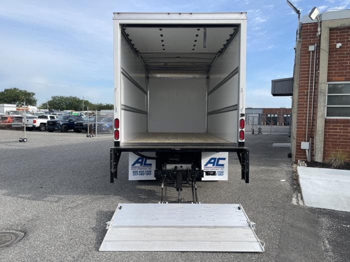 2025 Isuzu NRR in Orlando, FL — photo 6