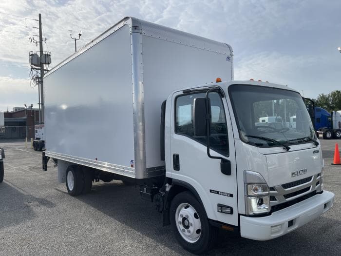 2025 Isuzu NRR in Orlando, FL — photo 2