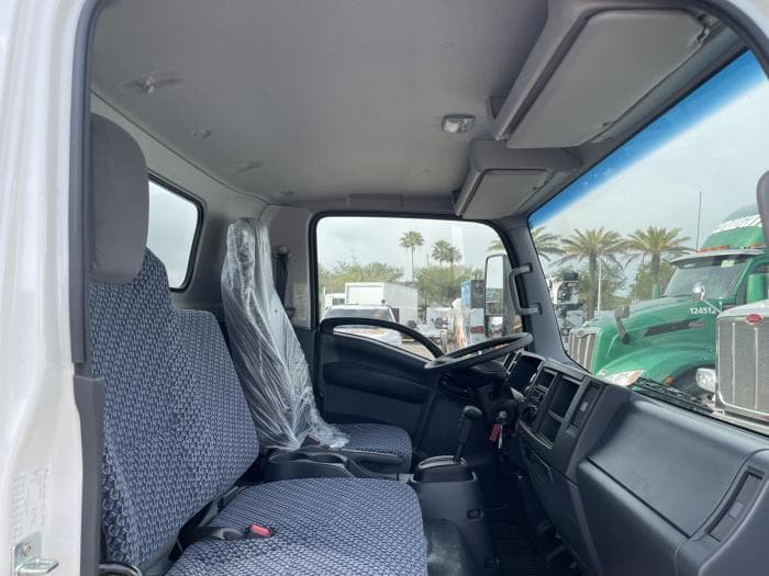 2025 Isuzu NRR in Orlando, FL — photo 12