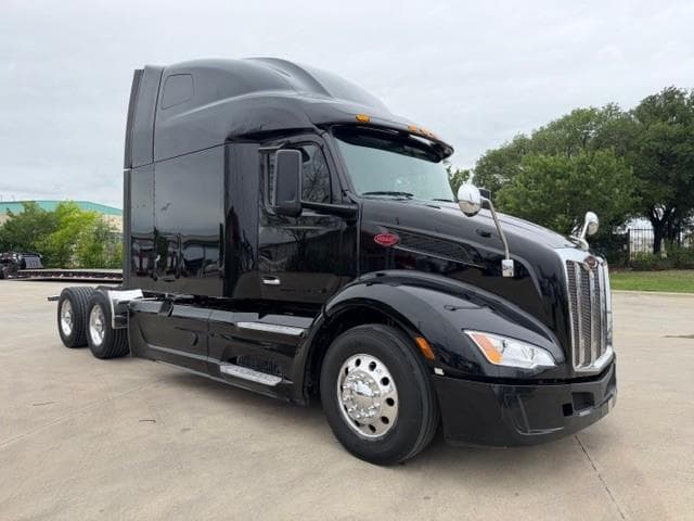 2022 Peterbilt 579 — photo 10