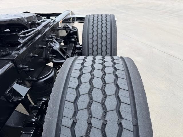 2022 Peterbilt 579 — photo 18