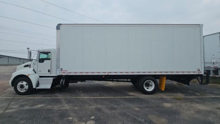 2022 Kenworth T270 — photo 3