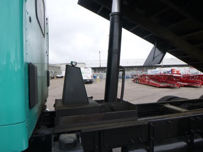 2022 Peterbilt 567 — photo 16
