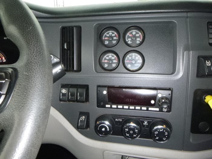 2022 Peterbilt 567 — photo 26