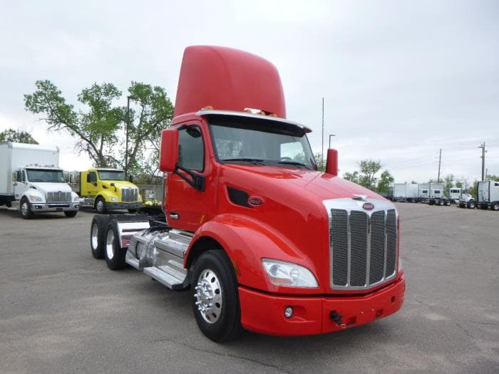 2020 Peterbilt 579 — photo 3