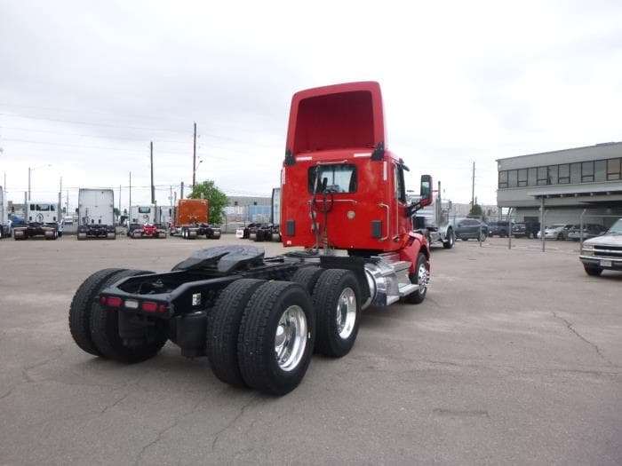 2020 Peterbilt 579 — photo 8