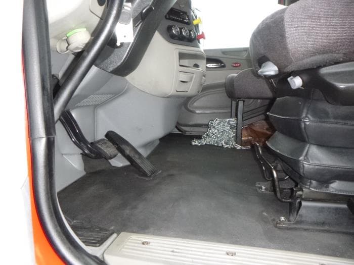 2020 Peterbilt 579 — photo 16