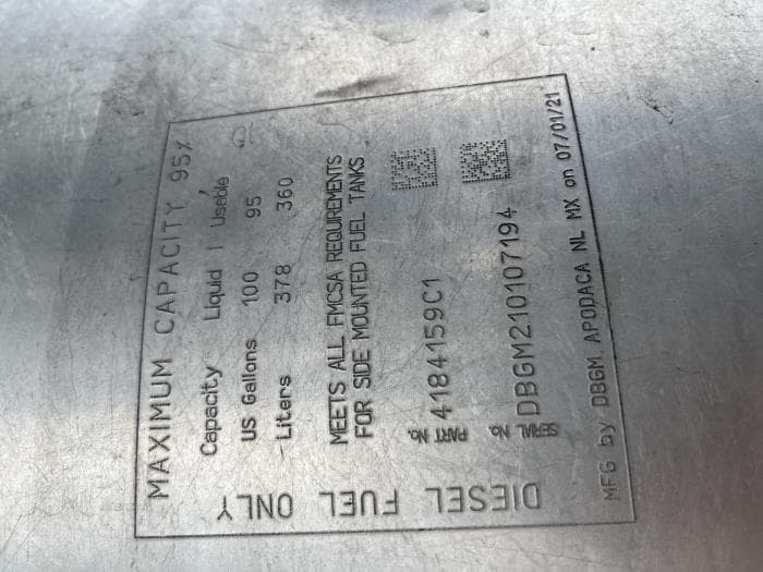 2022 International LT — photo 4