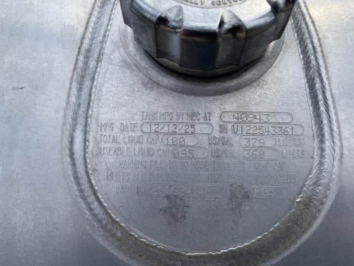 2022 Mack Anthem — photo 8