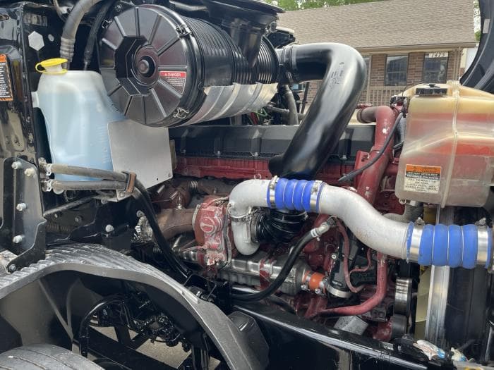 2022 Mack Anthem — photo 9