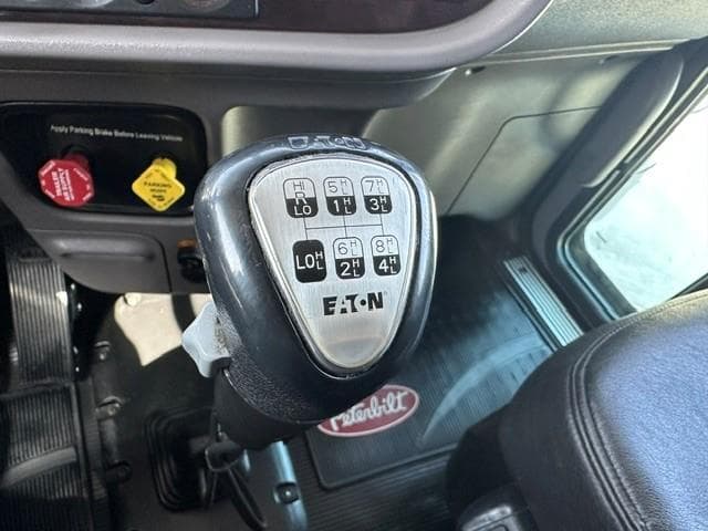 2020 Peterbilt 389 — photo 4