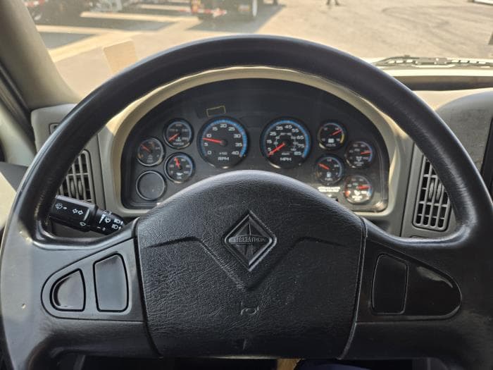 2019 International 4300 — photo 3