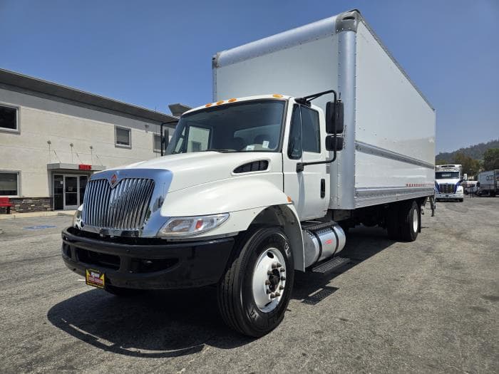2019 International 4300 — photo 6