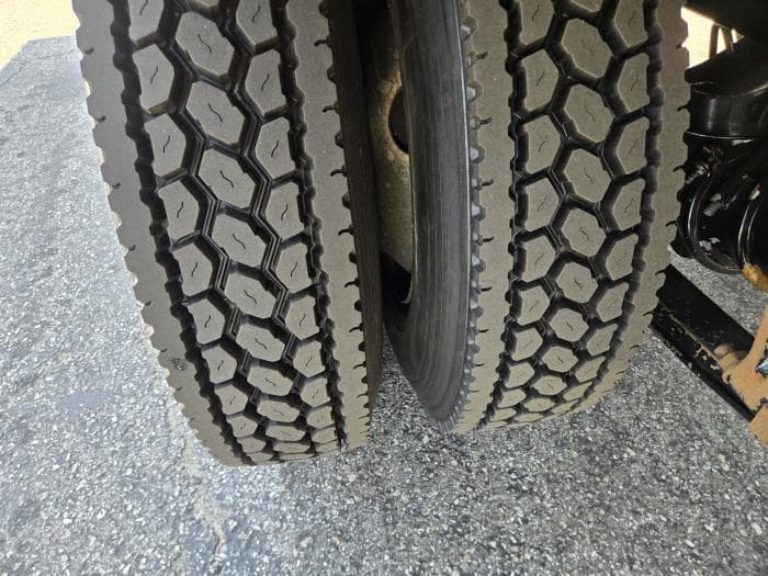 2019 International 4300 — photo 9