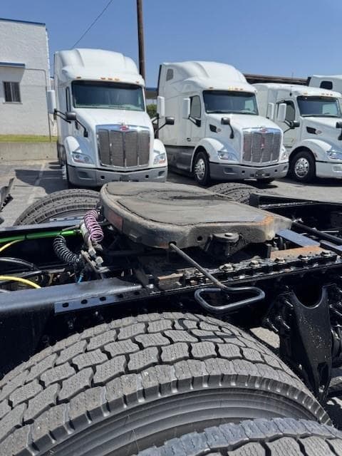 2024 International LT — photo 11