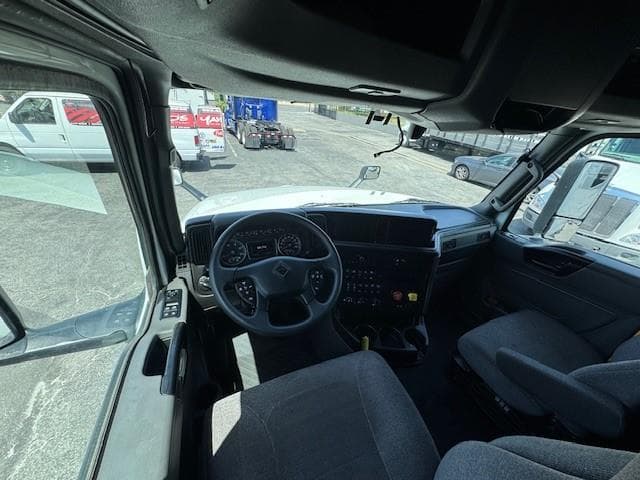 2024 International LT — photo 18