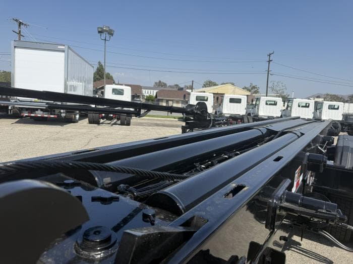 2026 Peterbilt 548 in Fontana, CA — photo 12
