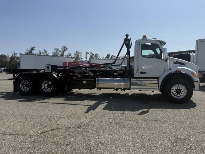 2026 Peterbilt 548 in Fontana, CA — photo 5