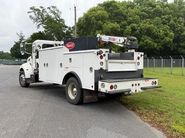 2010 Peterbilt — photo 6