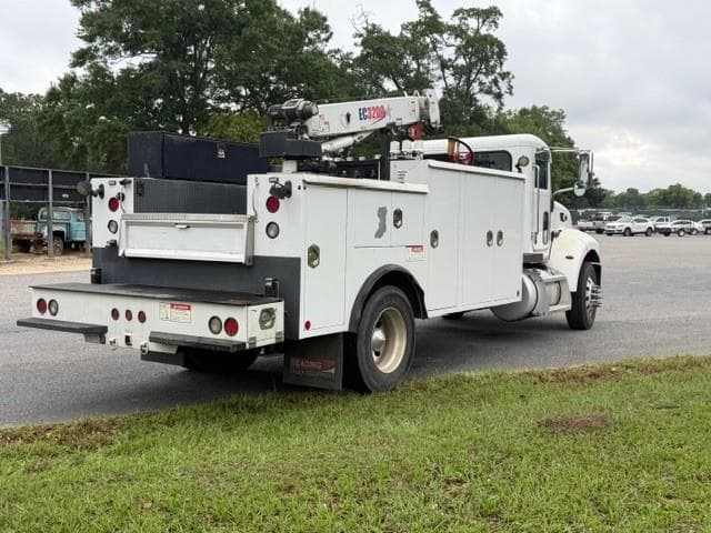 2010 Peterbilt — photo 8