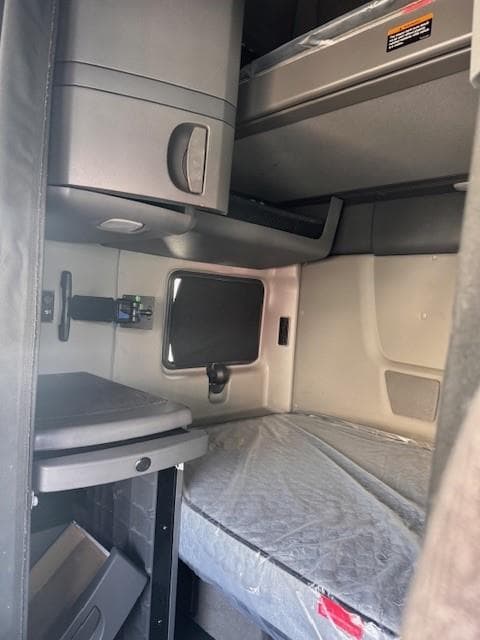 2024 International LT — photo 20